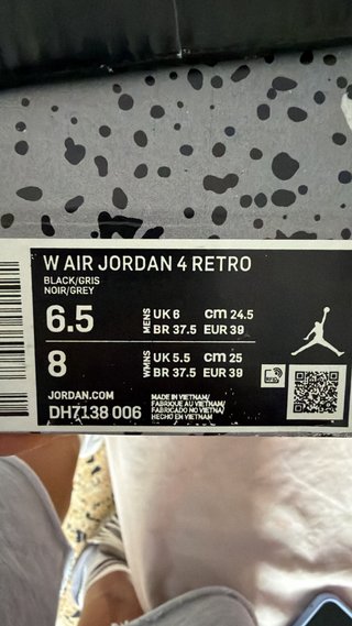 Zapatillas Jordan Negras y Blancas