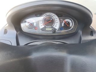 Suzuki Burgman 200 Negra