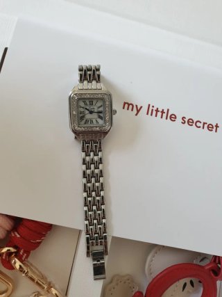 Reloj Luvir Plata y Blanco con Cristales