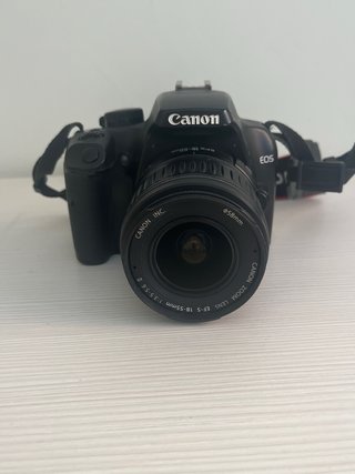 Canon EOS 1000D Réflex + Objetivo 18-55mm