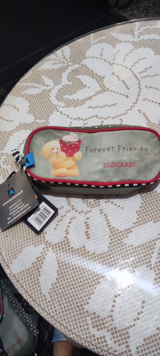 Mochila, Bolso de mano y Estuche Forever Friends
