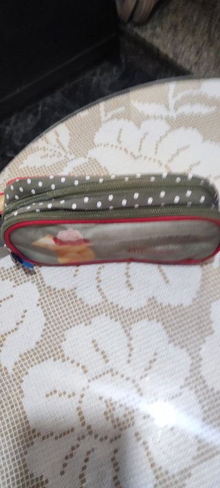 Mochila, Bolso de mano y Estuche Forever Friends