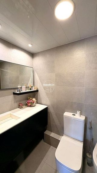 Piso en venta en Santa Eulàlia en Hospitalet de Llobregat, L´
