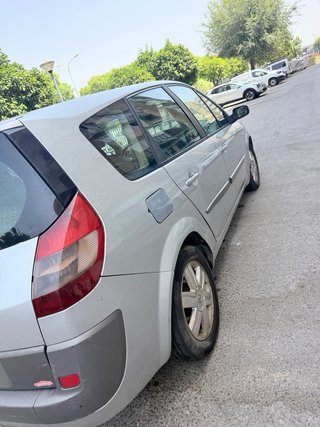 Renault Grand Scenic 2005