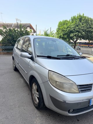 Renault Grand Scenic 2005