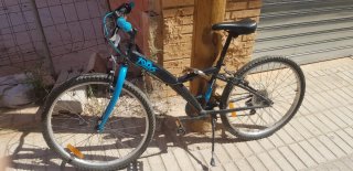 Bicicleta infantil azul