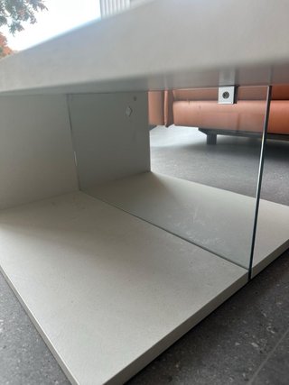 Mesa de centro moderna blanca y cristal