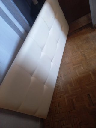 Cabecero tapizado blanco