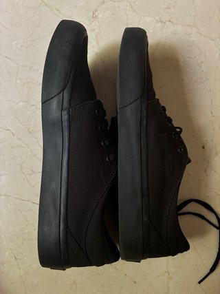 Zapatillas DC Negras Talla 38.5