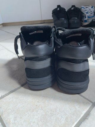 Chanel Runner Sneakers Nere