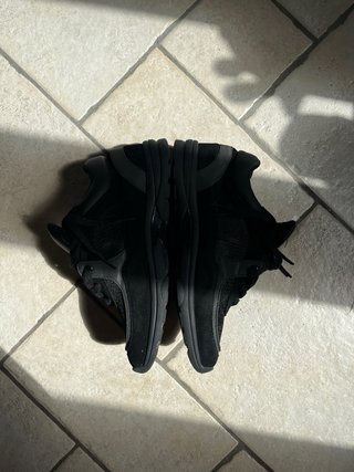 Chanel Runner Sneakers Nere