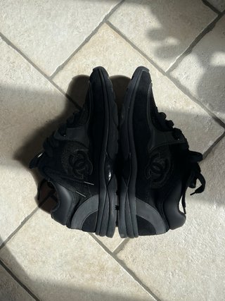 Chanel Runner Sneakers Nere