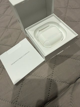 AirPods 4 Blancos Sin Usar