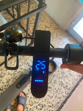 Cargador Patinete Eléctrico Negro