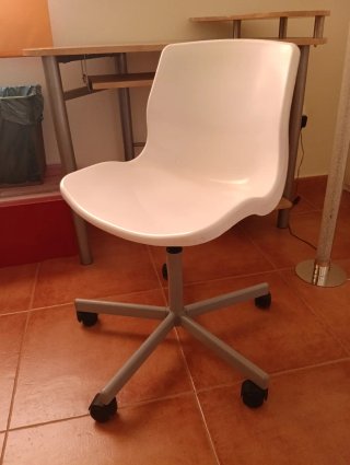 Silla de escritorio blanca Ikea