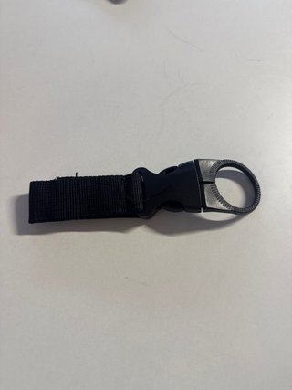 Portaborraccia con moschettone nero