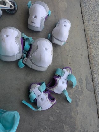 Patines infantiles y equipo de protección