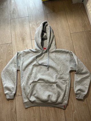 Conjunto Supreme Gris y Blanco