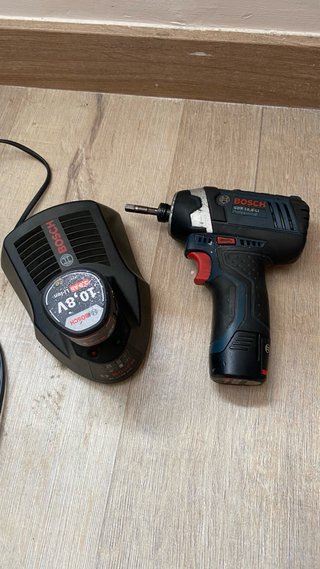 Atornillador Bosch GDR 10,8-LI + Cargador