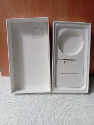 Caja IPHONE 11
