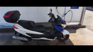 Suzuki Burgman 125 Maxi Scooter