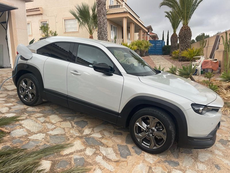 Mazda MX-30 2021 - foto 1