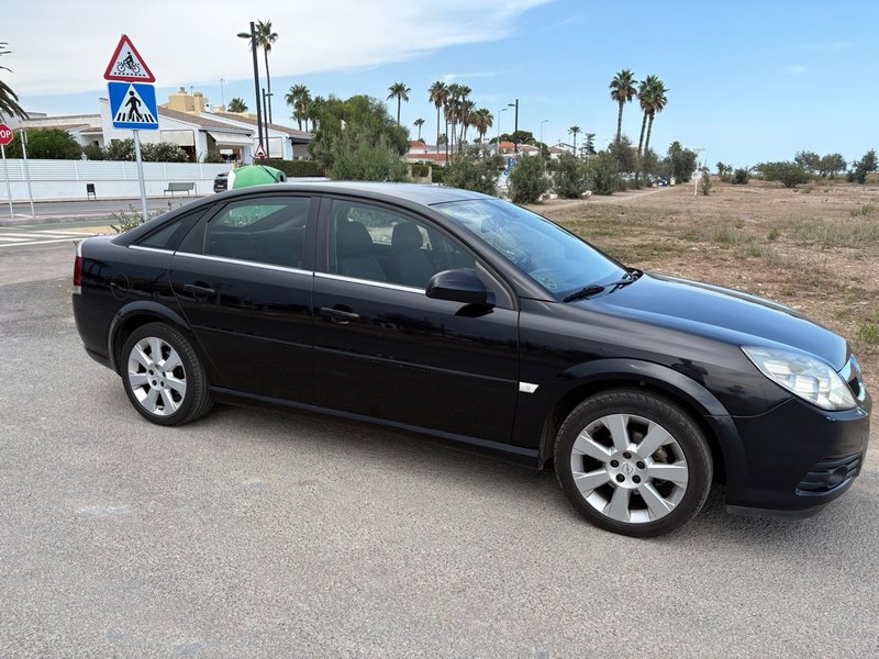 Opel Vectra 2005 - foto 1