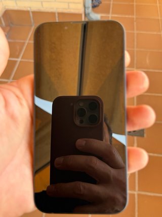iPhone 16e 128GB eSim negro sin ningún detalle