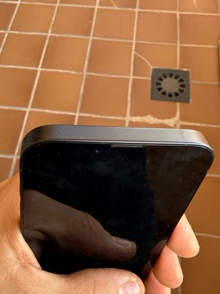 iPhone 16e 128GB eSim negro sin ningún detalle