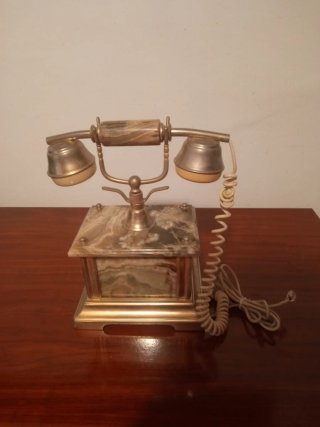 Teléfono Vintage Italiano Oro y Multicolor