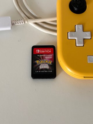 Nintendo Switch Lite + Pokémon Diamante Lucente