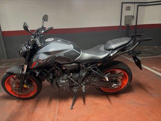 Yamaha MT-07 2021 Gris