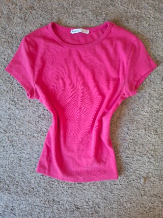Camiseta Bershka fucsia talla S