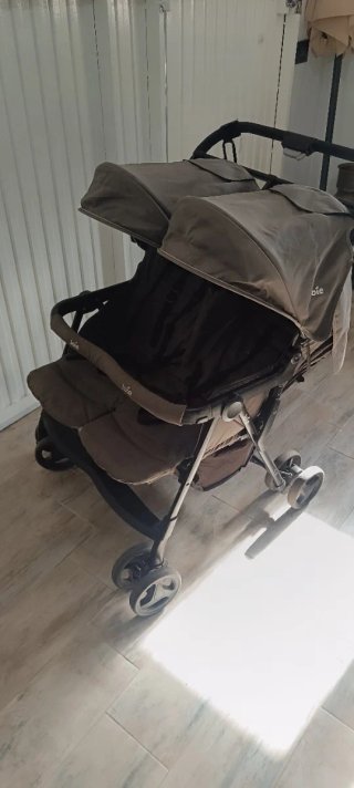 Silla de paseo gemelar Joie