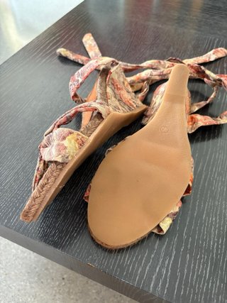 Sandalias cuñas con cintas al tobillo N40