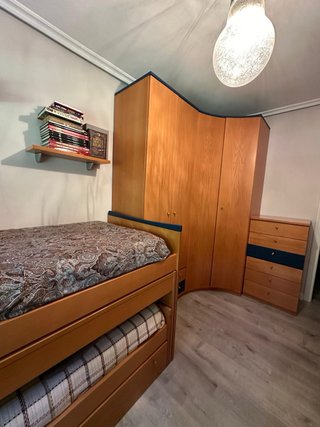 Dormitorio juvenil con cama nido