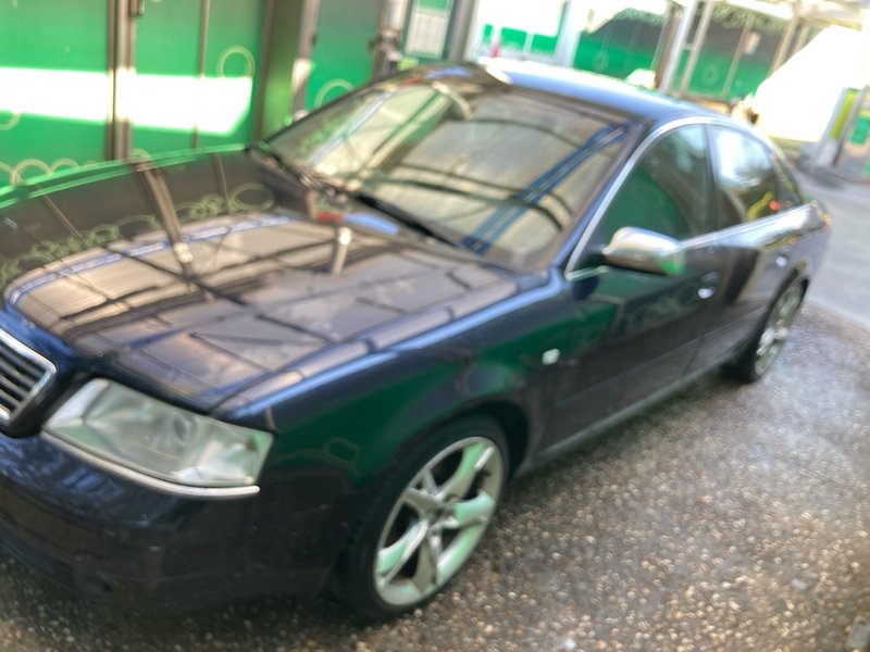 Audi A6 2001 - foto 1