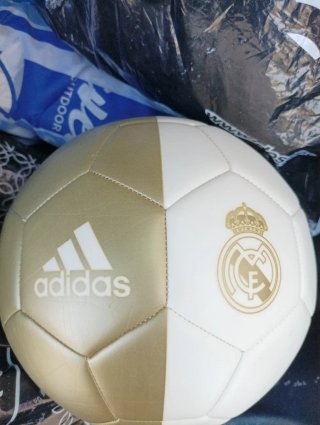Balón de fútbol Adidas Real Madrid