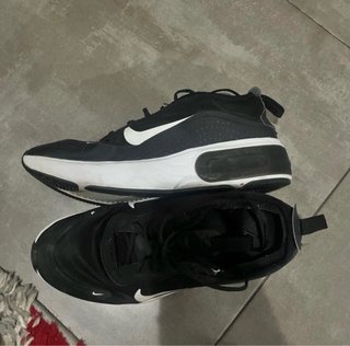 Zapatillas Nike Air Max Negras y Blancas