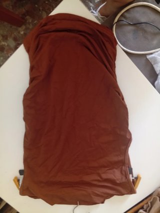 Top drapeado cuello subido teja