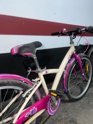 Bicicleta niña Btwin rosa y crema