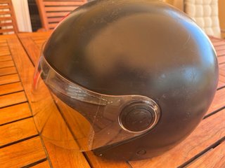 Casco Moto MT Helmets Negro con Visera