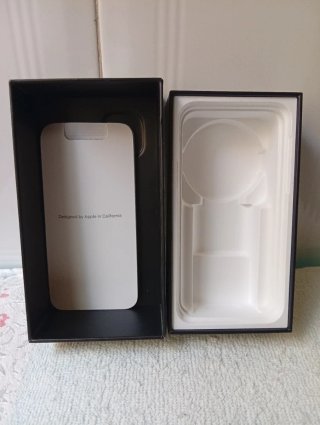 Caja IPHONE 11 PRO