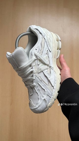 Louis Vuitton Bambas Beige y Blancas