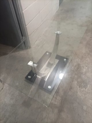 Mesa de centro cristal y metal