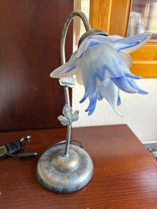 Lámpara de mesa flor cristal vintage azul