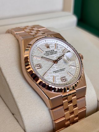 Rolex Land-Dwelle oro rosa 36mm -127235 -12/2025
