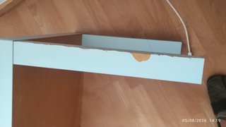 Mesa auxiliar negra de madera