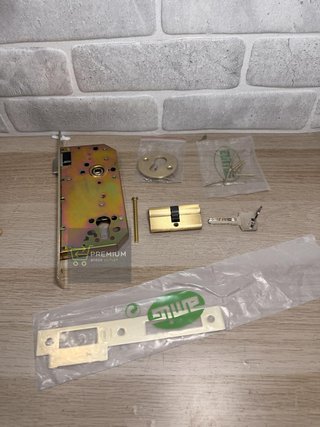 Amig-cerradura de embutir+ cilindro de seguridad