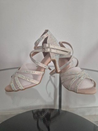 Zapatos de baile latino
